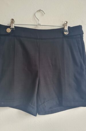 Short noir chic H&M revers et pli - T.38